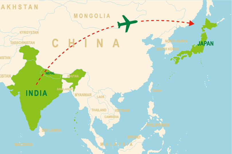 インドから日本へ飛行機が飛んでいる地図イメージ